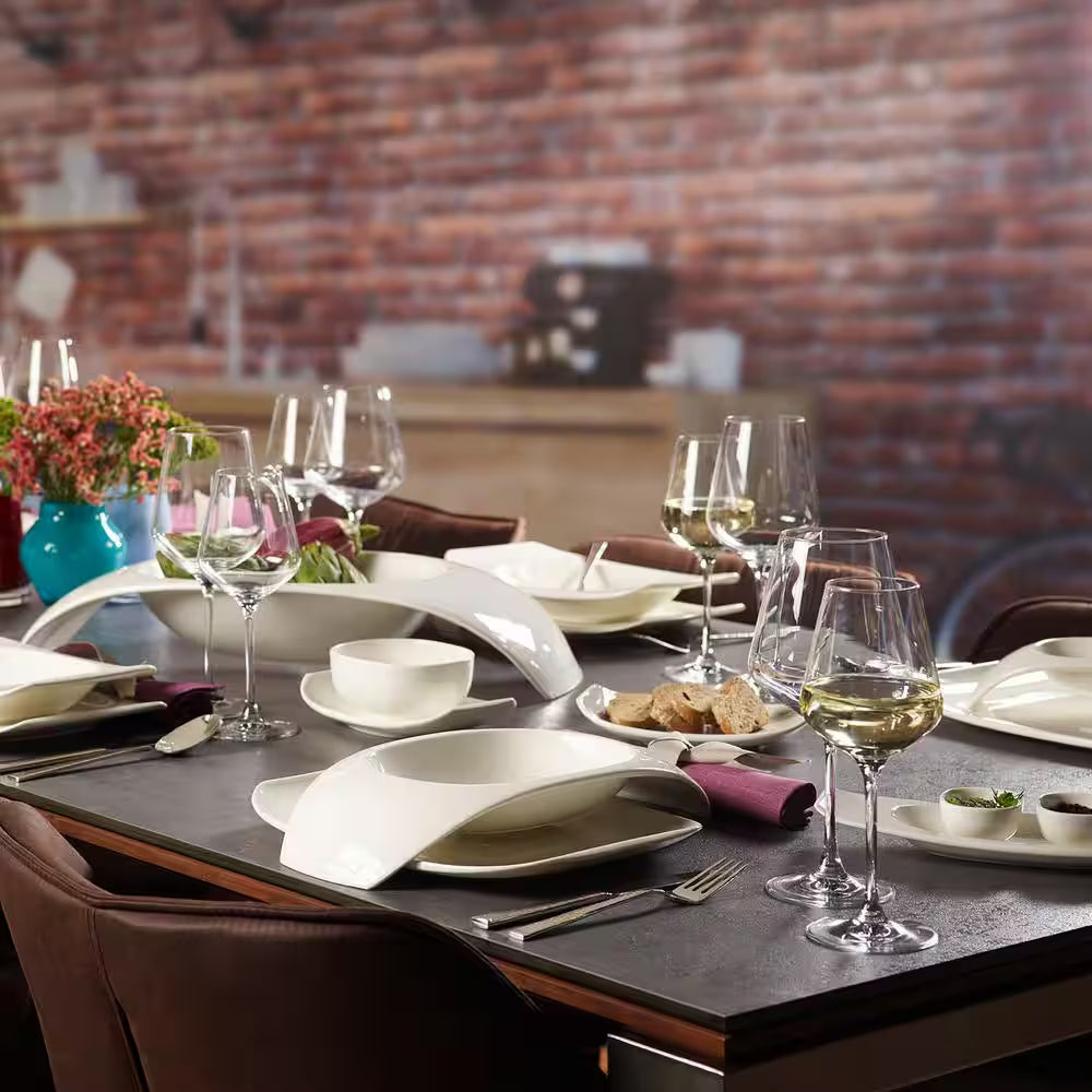 15.75 Oz. La Divina Red Wine Glass (Set of 4)