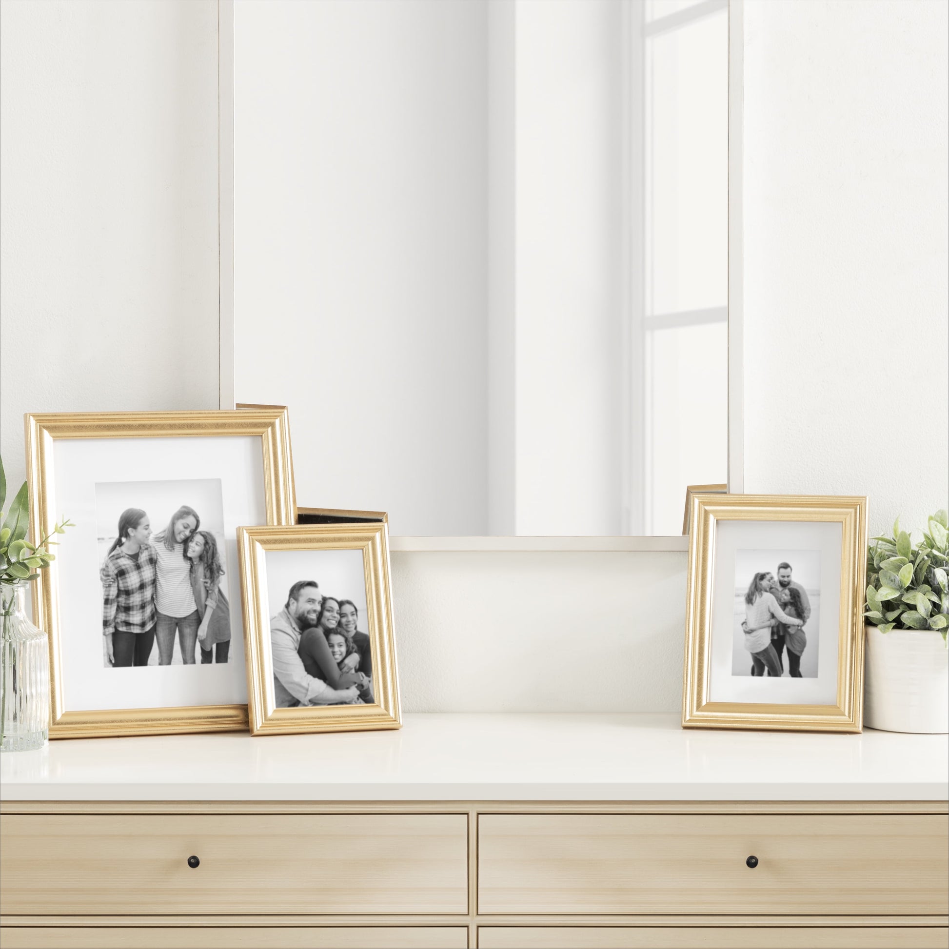 (2 Pack)  4X6 Traditional Gallery Wall Picture Frame, Gold